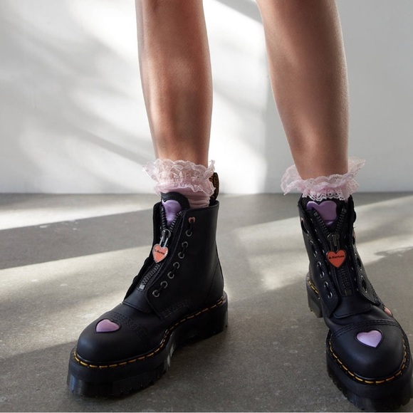 New Dr. Martens Sinclair Heart Platform Boot women size 7 - Picture 9 of 10